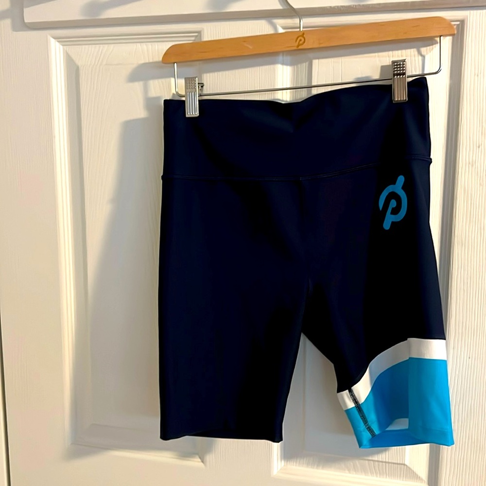 Peloton Push Your Boundaries bike shorts size medium